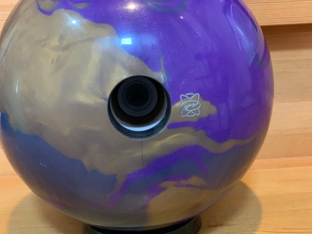 フィジックス エラ　15ポンド　元箱あり　STORM　ボウリングボール　中古