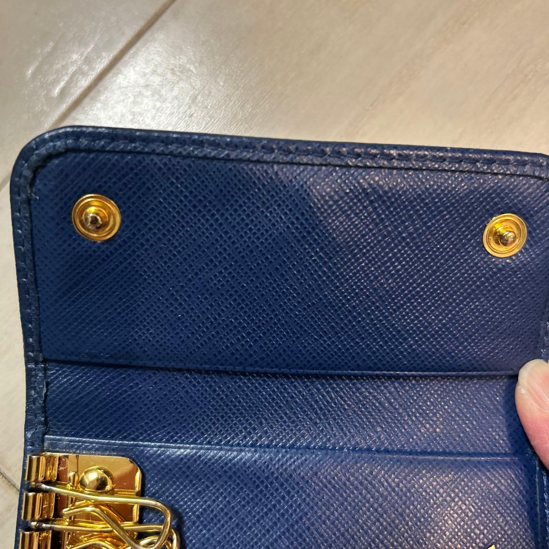 ❤️PRADA ❤️プラダ❤️キーケース❤️6連❤️ゴールドロゴ❤️サフィアーノレザー❤️