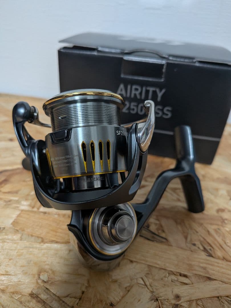 23 AIRITY SF2500SS スピニングリール