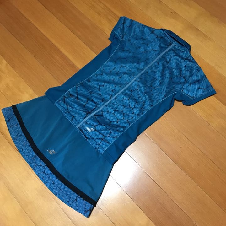 バボラ　テニスウェア　上下セット