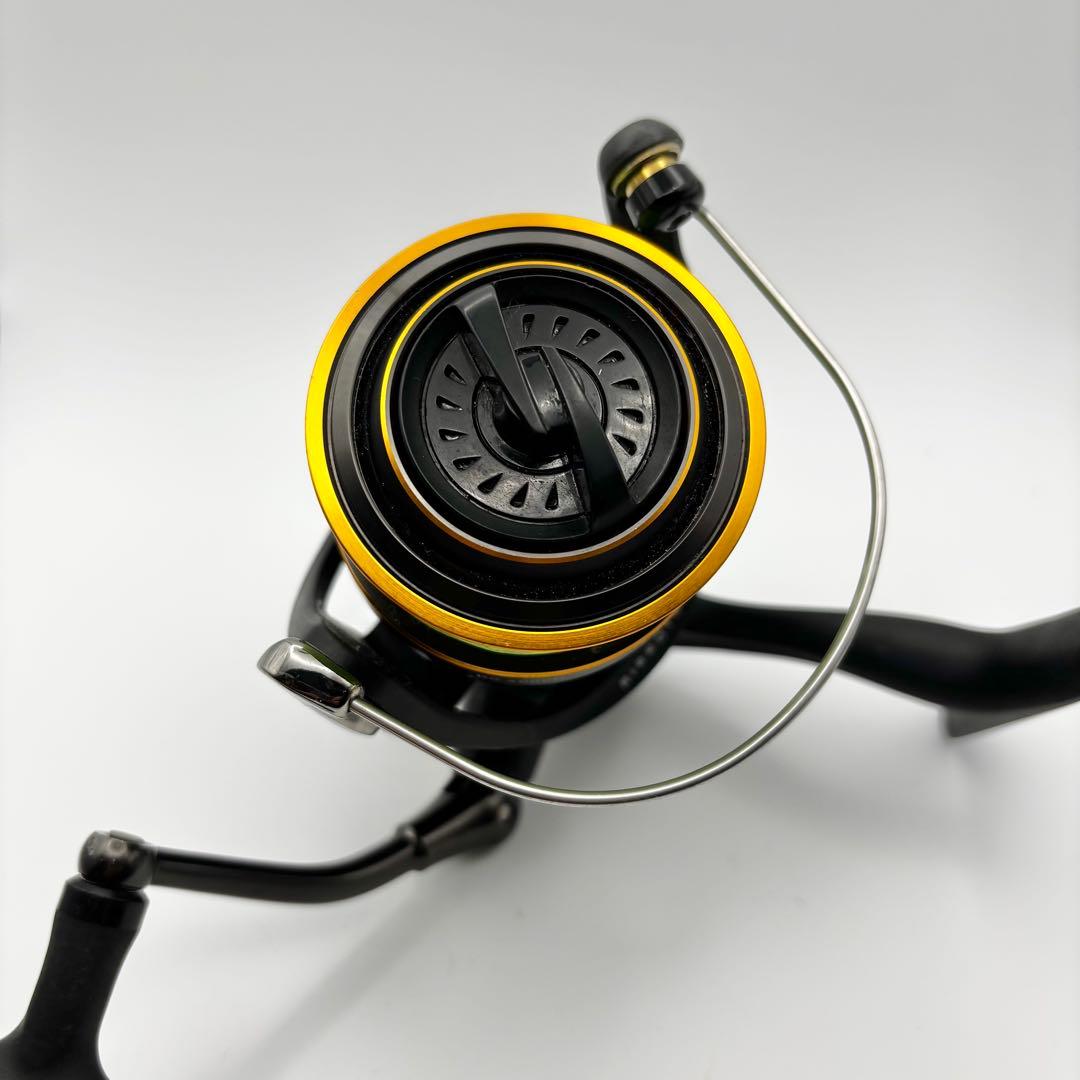 DAIWA 16 BG 4000H スピニングリール