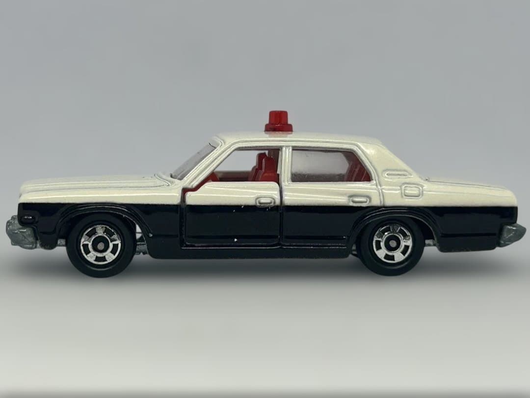 トミカ No.4 トヨタ クラウン パトロールカー 日本製 黒箱 MS80