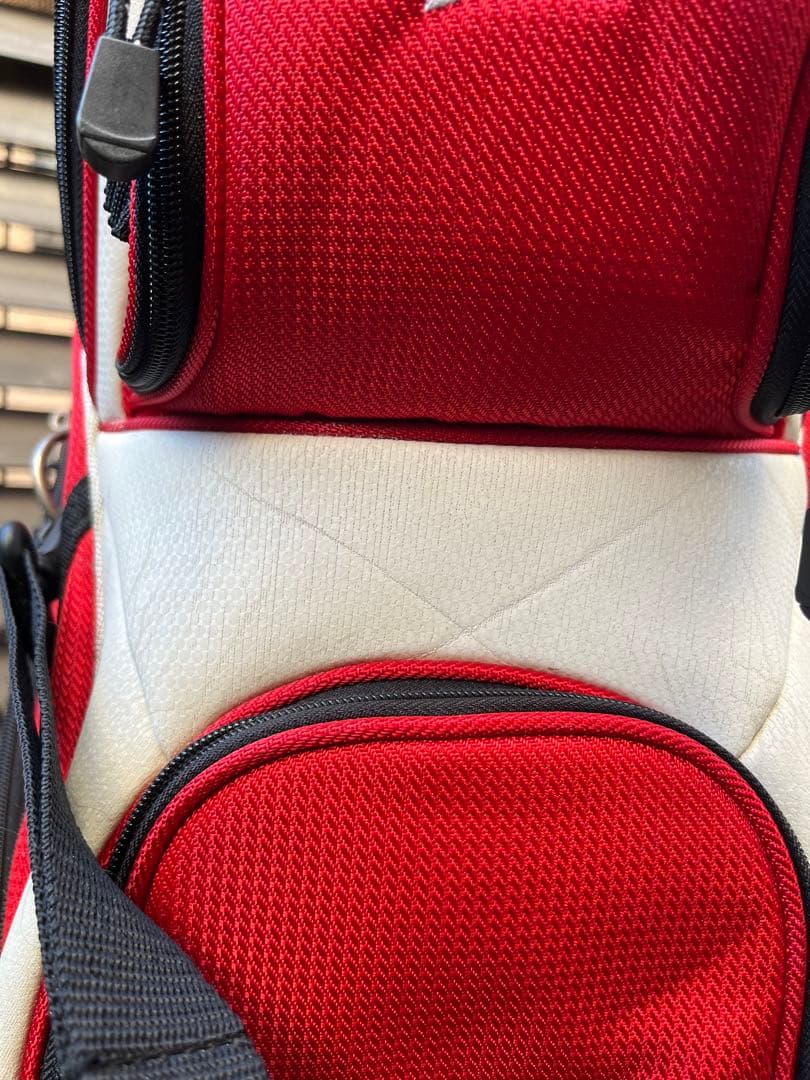 Srixon レッド キャディバッグ　　　　※値下げ交渉は歓迎致します。