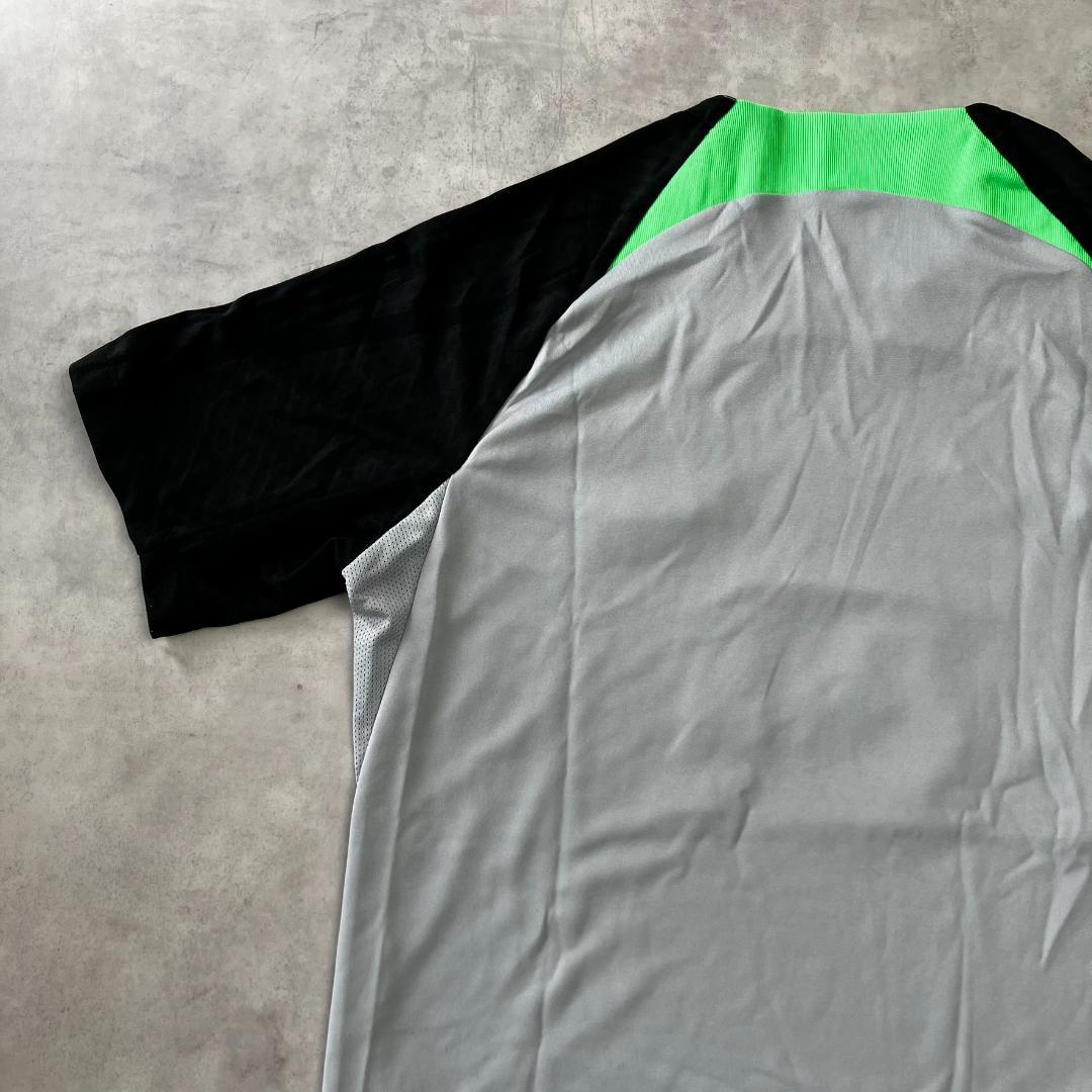 美品　NIKE　リヴァプールFC　ストライクトップ トレーニングトップAXA