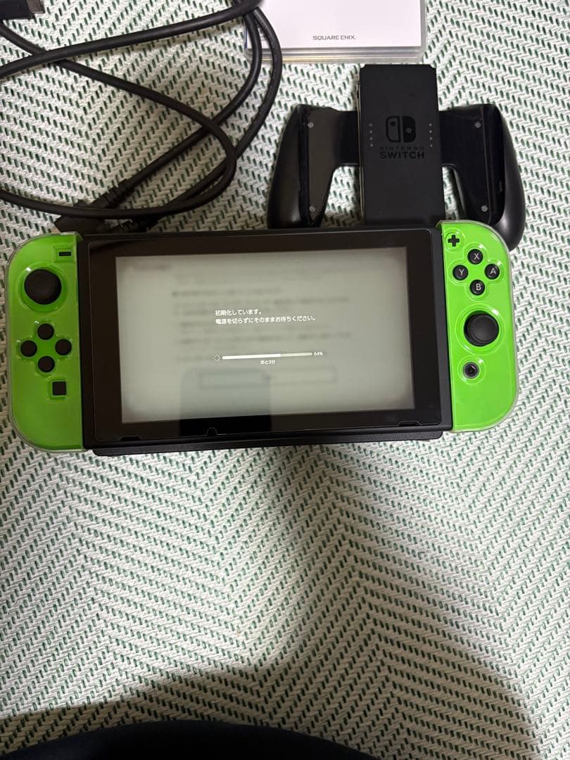 ニンテンドースイッチ　バッテリー強化　グリーン