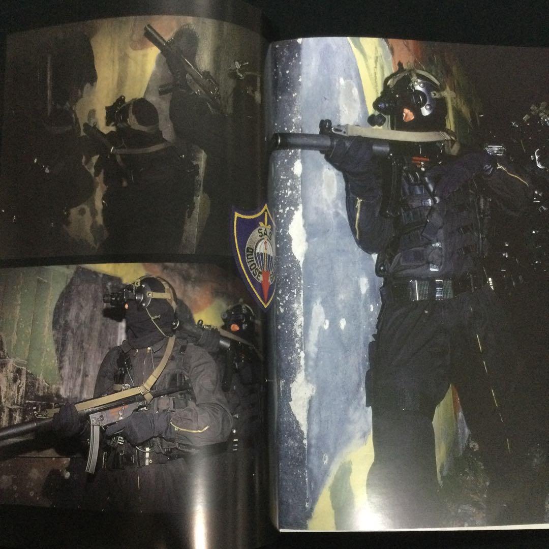 フランス軍　特殊部隊　洋書　ミリタリー　Military 飛行機　軍隊 兵士　車