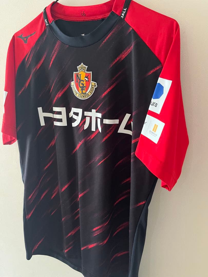 サッカー　山中亮輔　名古屋グランパス 選手実使用　支給品　ユニフォーム　 ミズノ