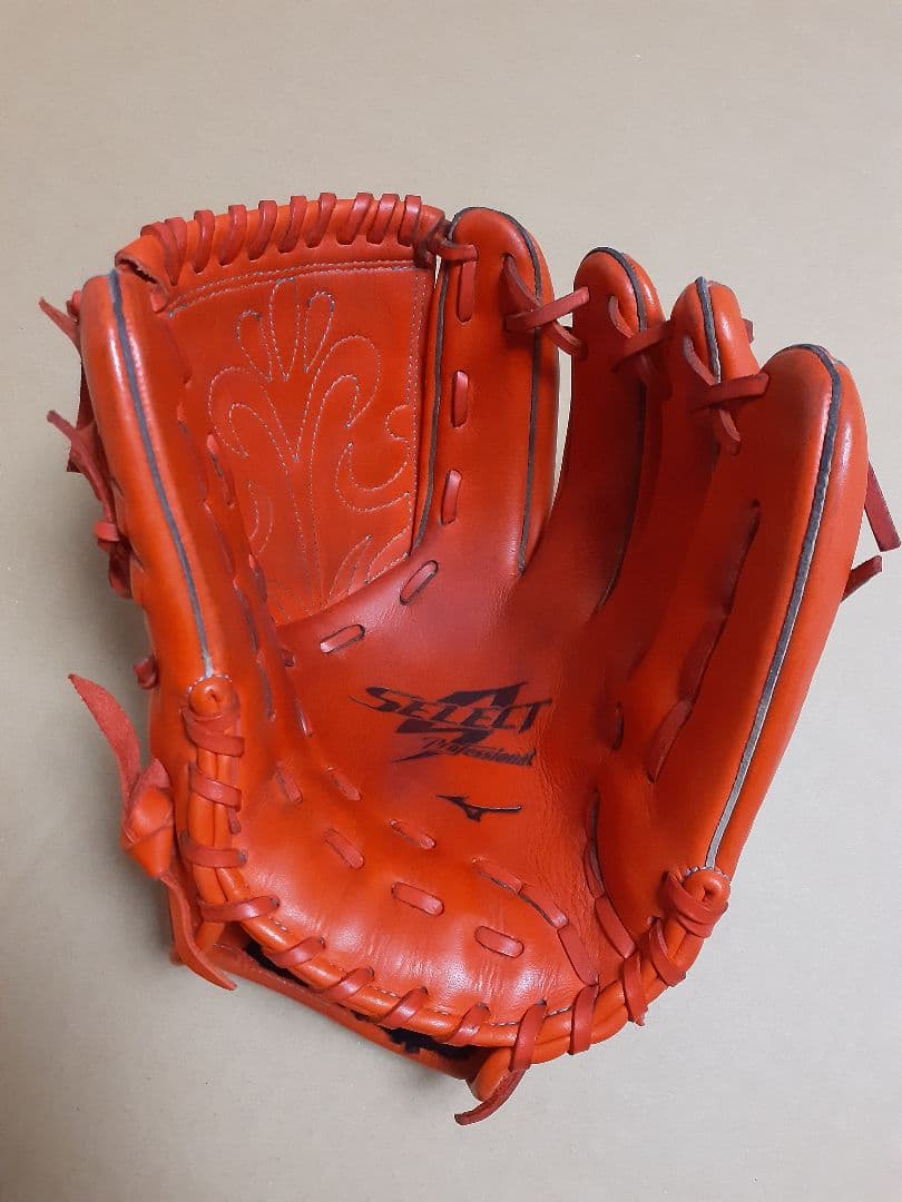 MIZUNO軟式投手用グローブ