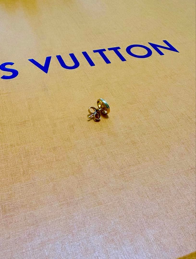 Louis Vuitton ルイヴィトン　ゴールド ロゴ　確実正規品　美品