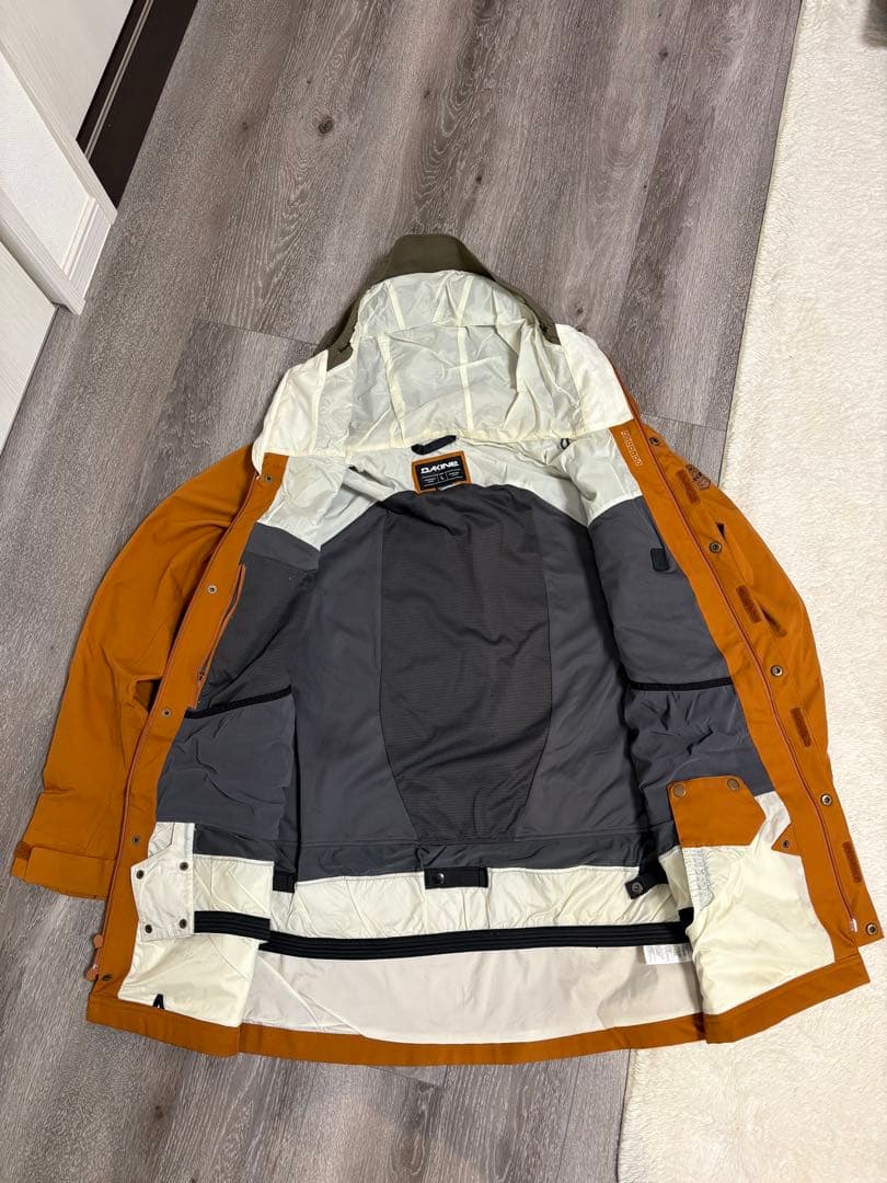 DAKINEジャケット