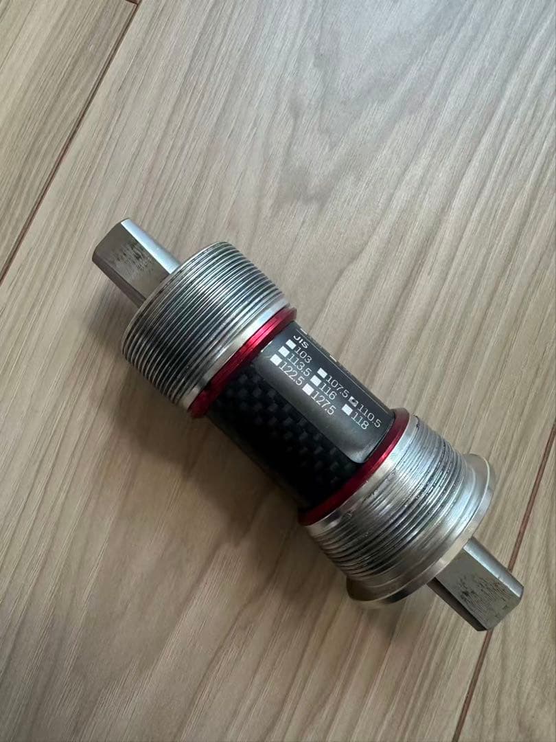 TOKEN トーケン TK868ボトムブラケット チタンシャフト　在庫処分