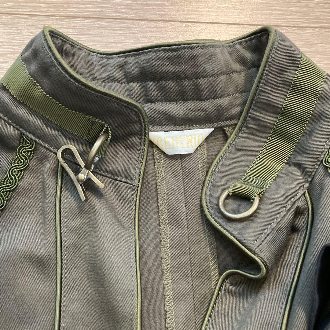 EXCENTRIQUE カーキ色ケープコート ネクタイ付き