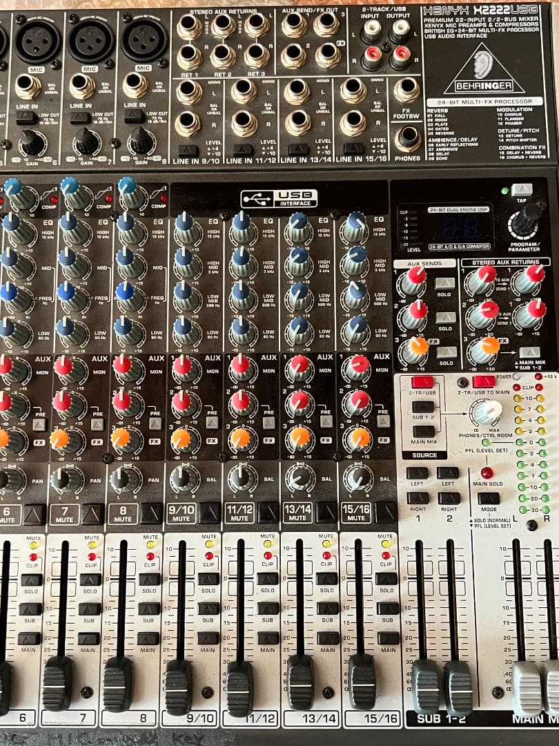 BEHRINGER XENYX X2222USB ミキサー