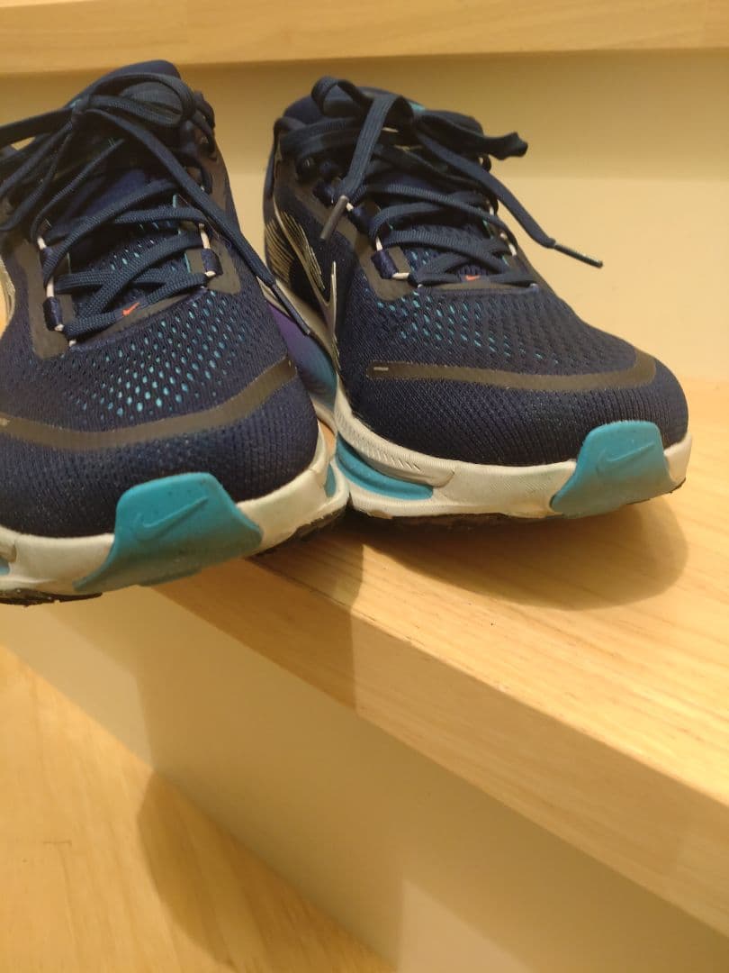 Nike Zoom Vomero ネイビー/パープル