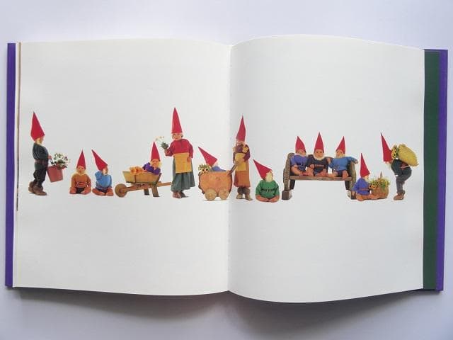 洋書◆アン・ゲデスが撮影した赤ちゃんの写真集 本 庭の奥で