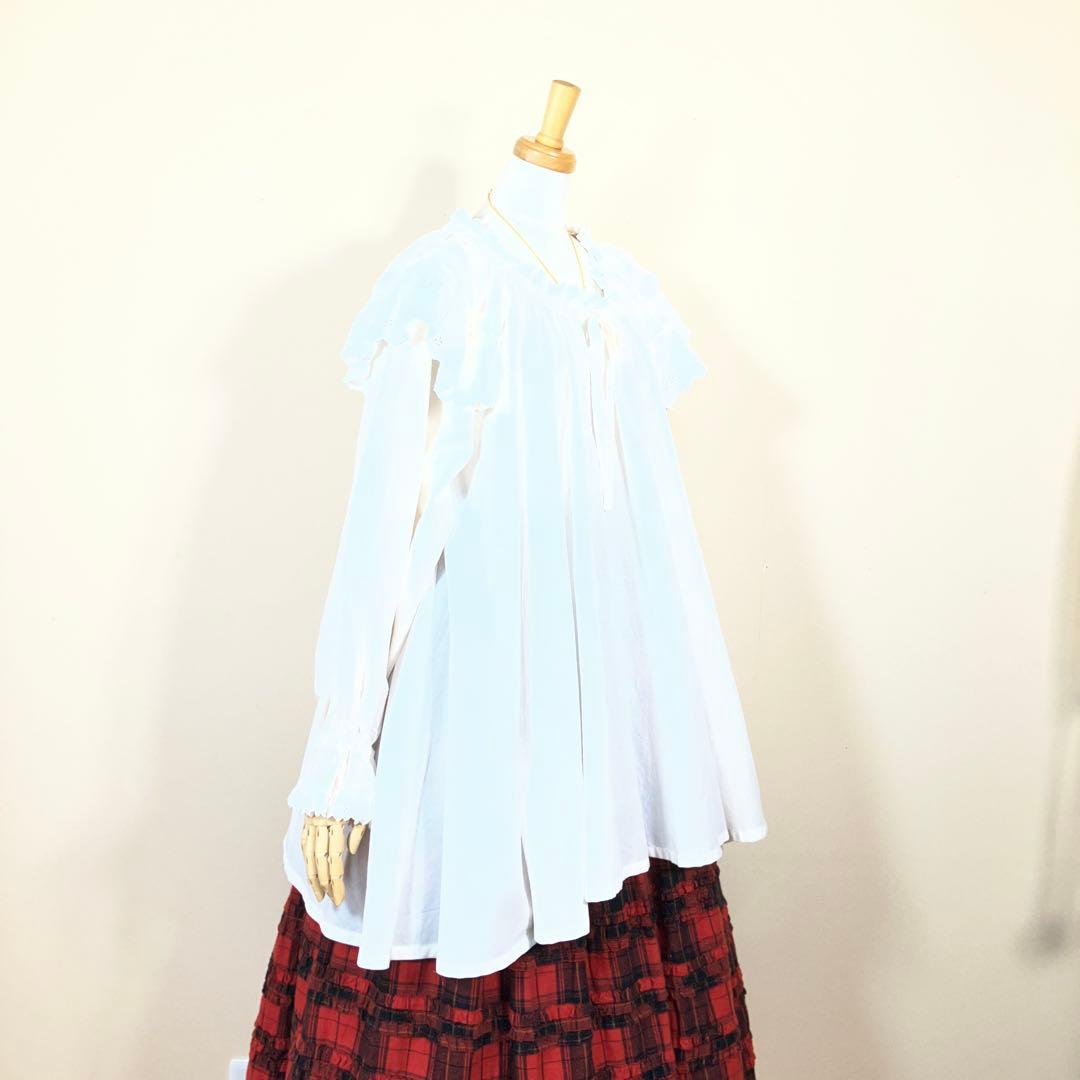 ピンクハウス　定価35,200円 もうすぐ春ですね！今からの季節のブラウスです！