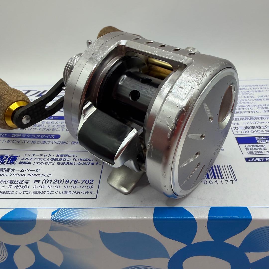 SHIMANO シマノ カルカッタ コンクエスト101DC 左巻き ベイトリール