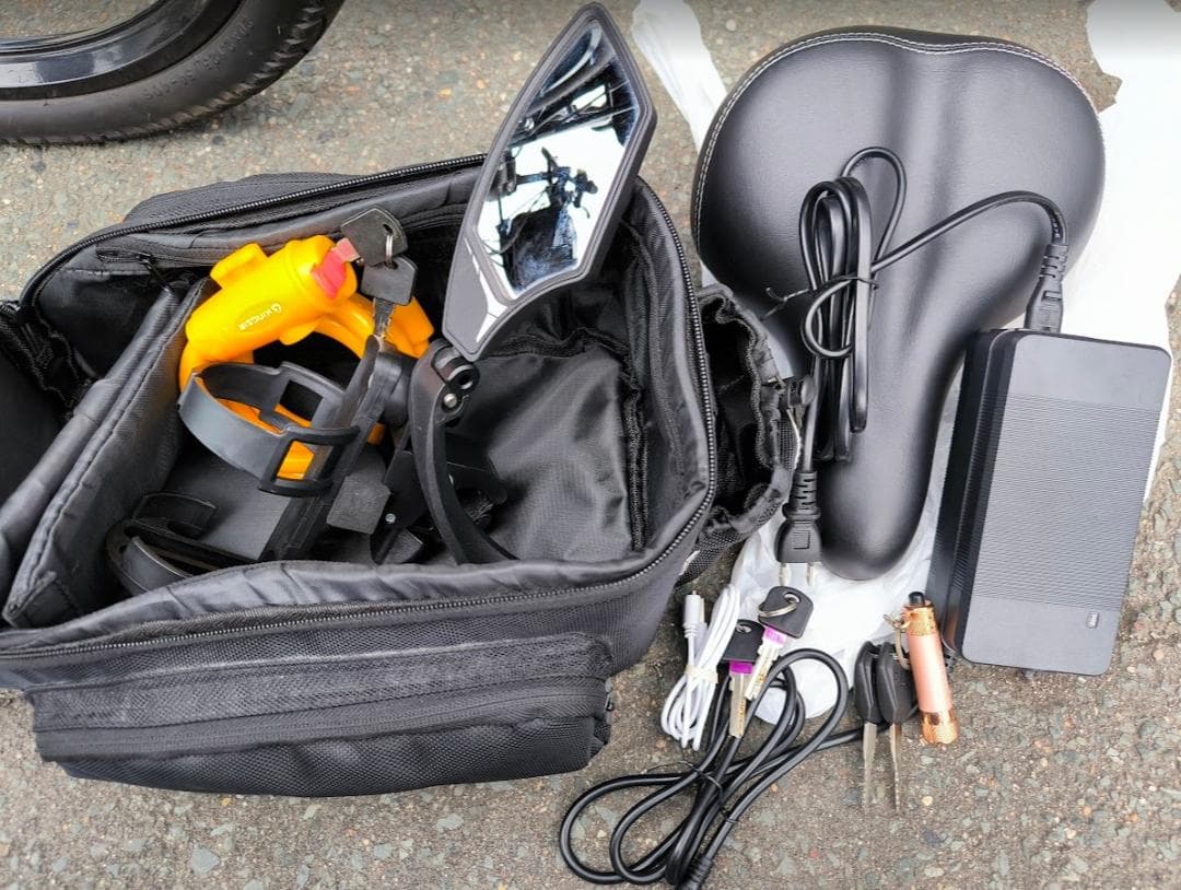 ピカチュウ　引取り限定！美品20インチ電動アシスト自転車 公道走行可