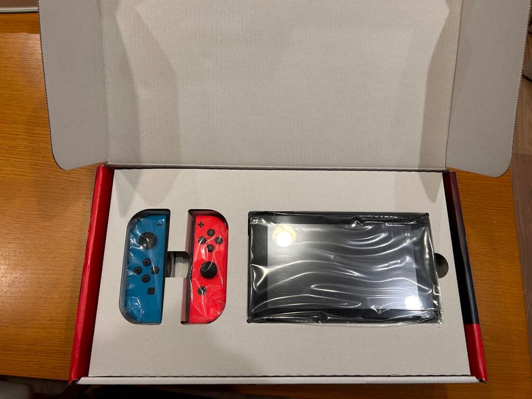 Nintendo Switch ネオンブルー・ネオンレッド新品未使用品