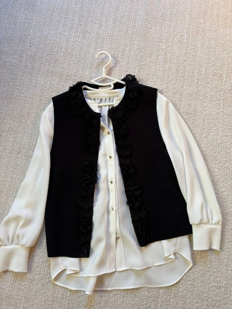 新品☆ユナイテッドアローズのベスト