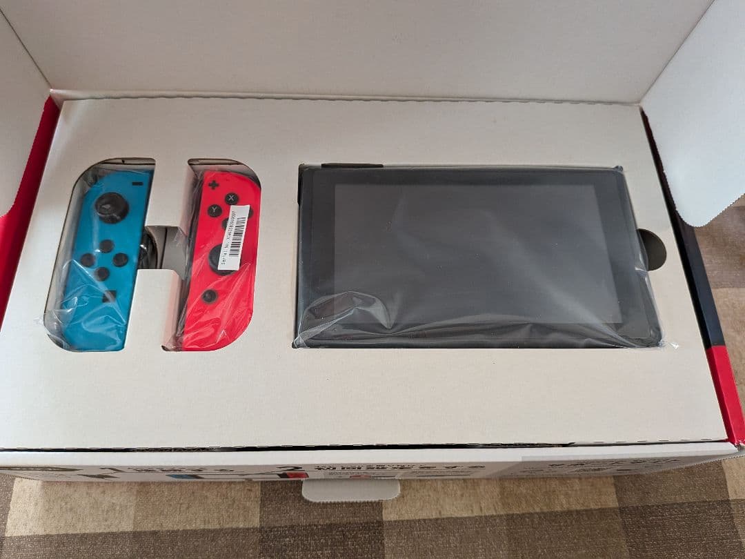 Nintendo Switch 本体　青/赤と、microSD 256