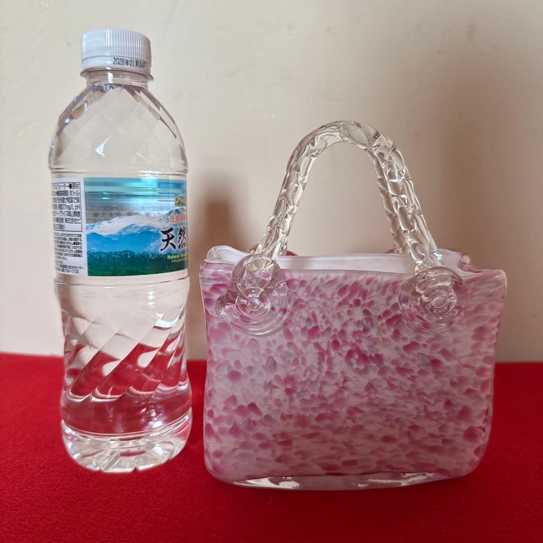 ハンドバッグ型　花器 ピンク ガラス　紙吹雪　花瓶 光沢仕上げ　アート