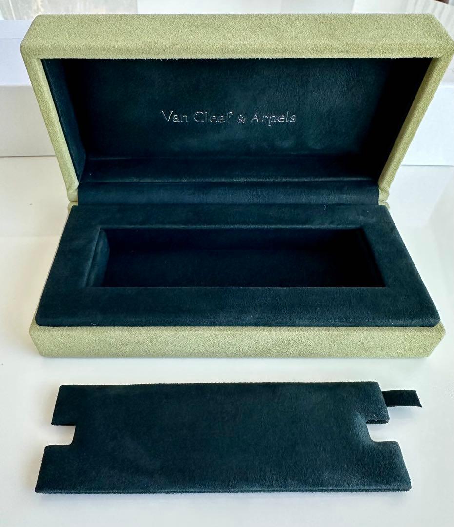 Van Cleef & Arpels ブレスレットケース アウターボックス　冊子