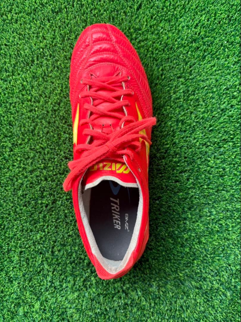 MIZUNOモレリア　26cm