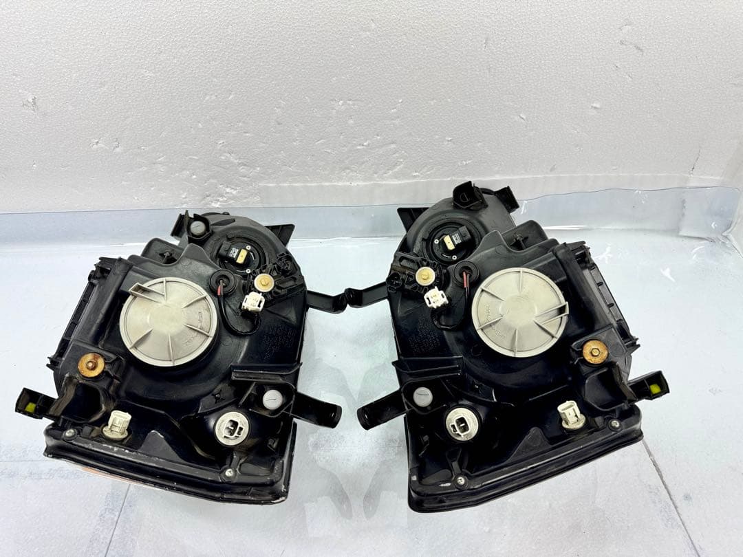 ノア NOAH AZR65 AZR60 後期 HIDヘッドライト 左右