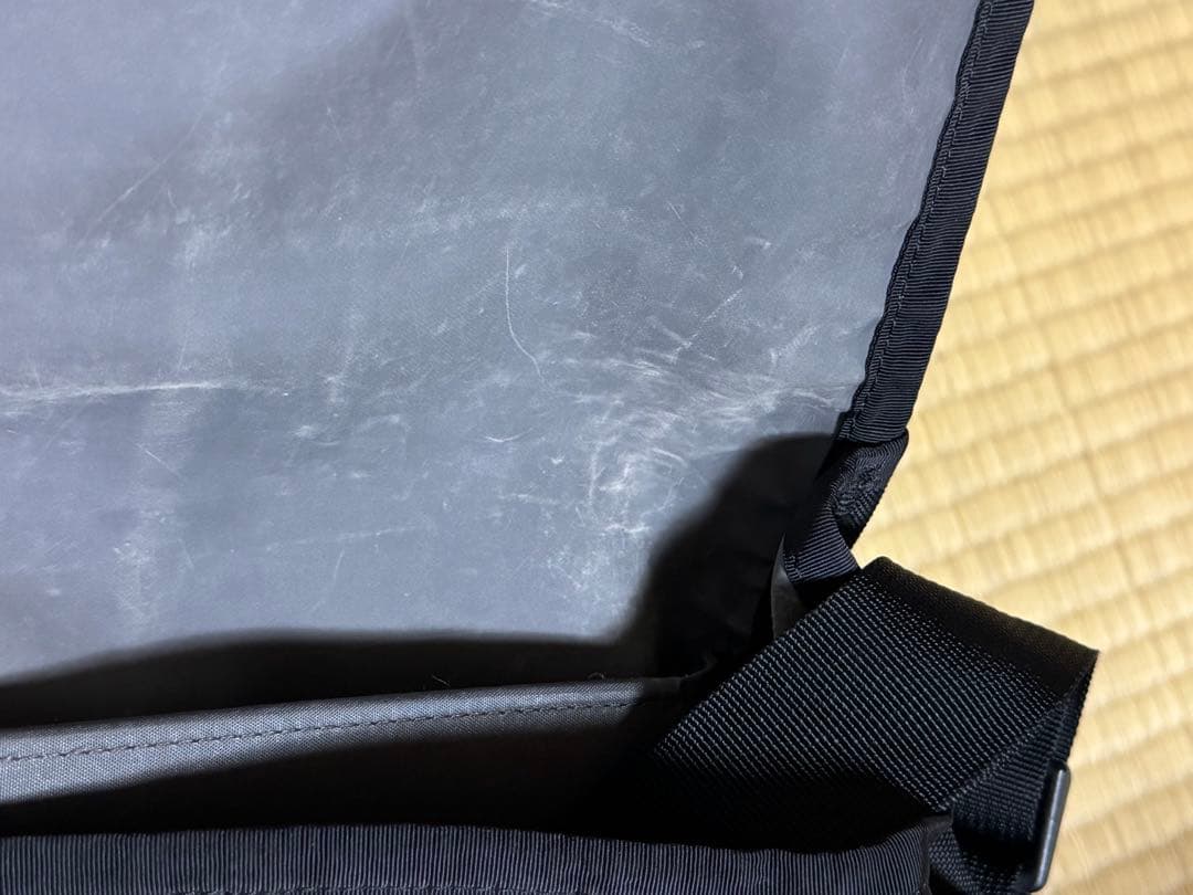人気 ブラック TIMBUK2 クラシックメッセンジャー Sサイズ A4収納可能