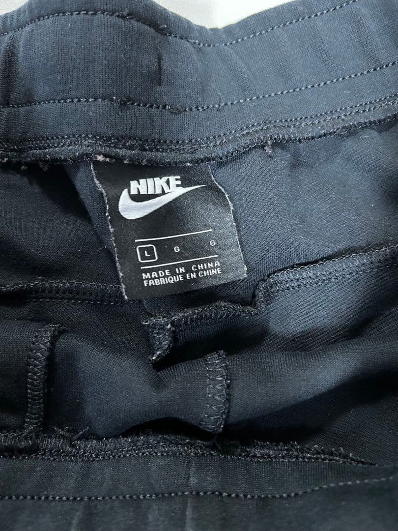 浦和レッズ　NIKE ジャージ上下セット　黒　Lサイズ