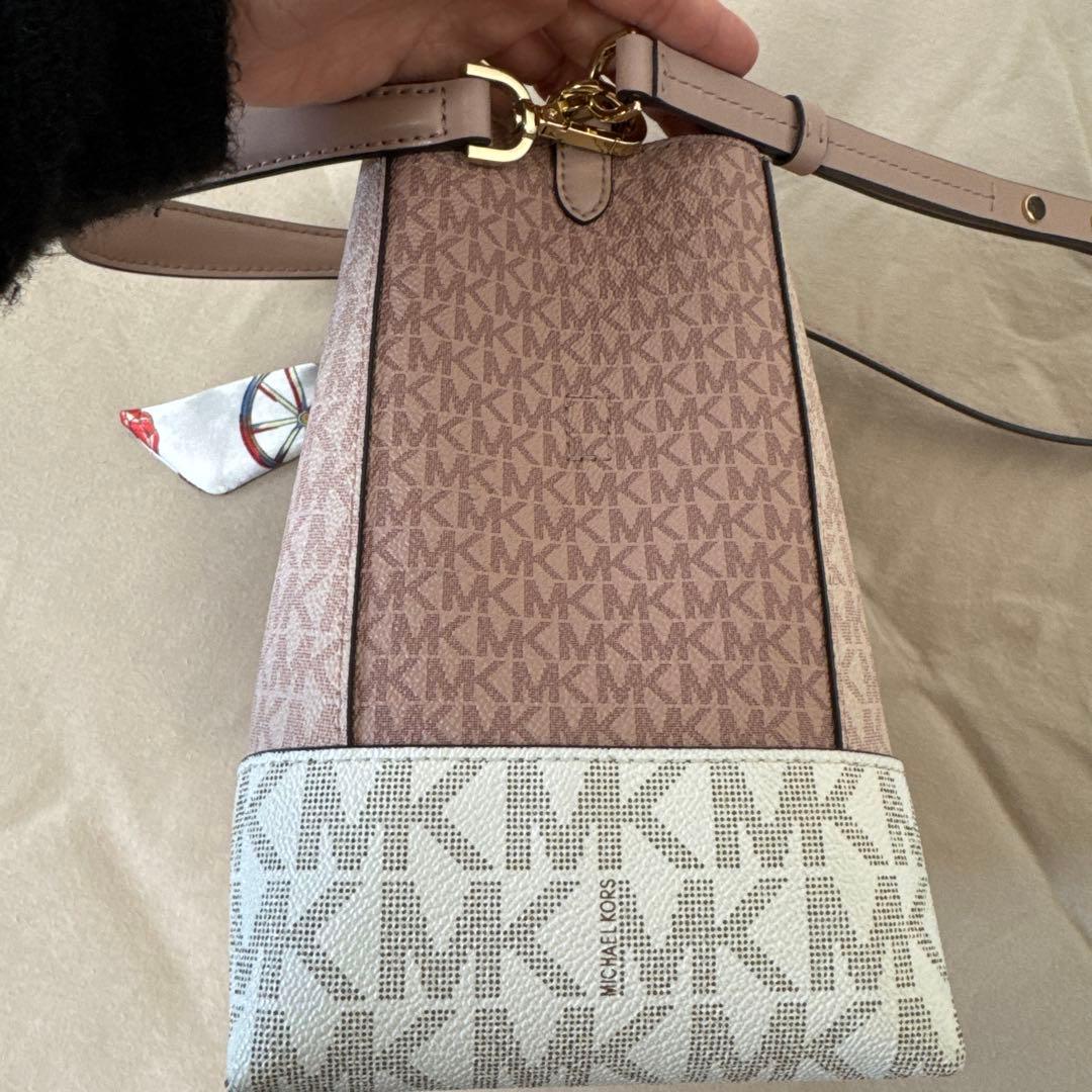 MICHAEL KORS バケットバッグ ピンク