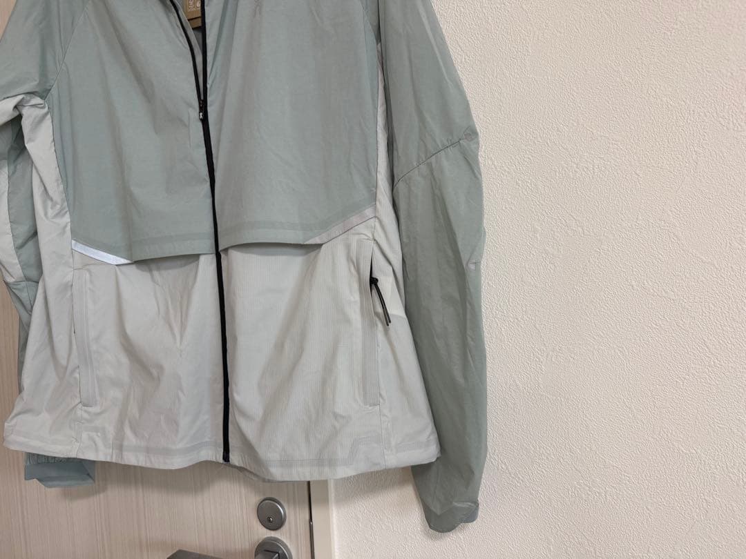 新品未使用タグ付き　on オン　Core Jacket Cobble