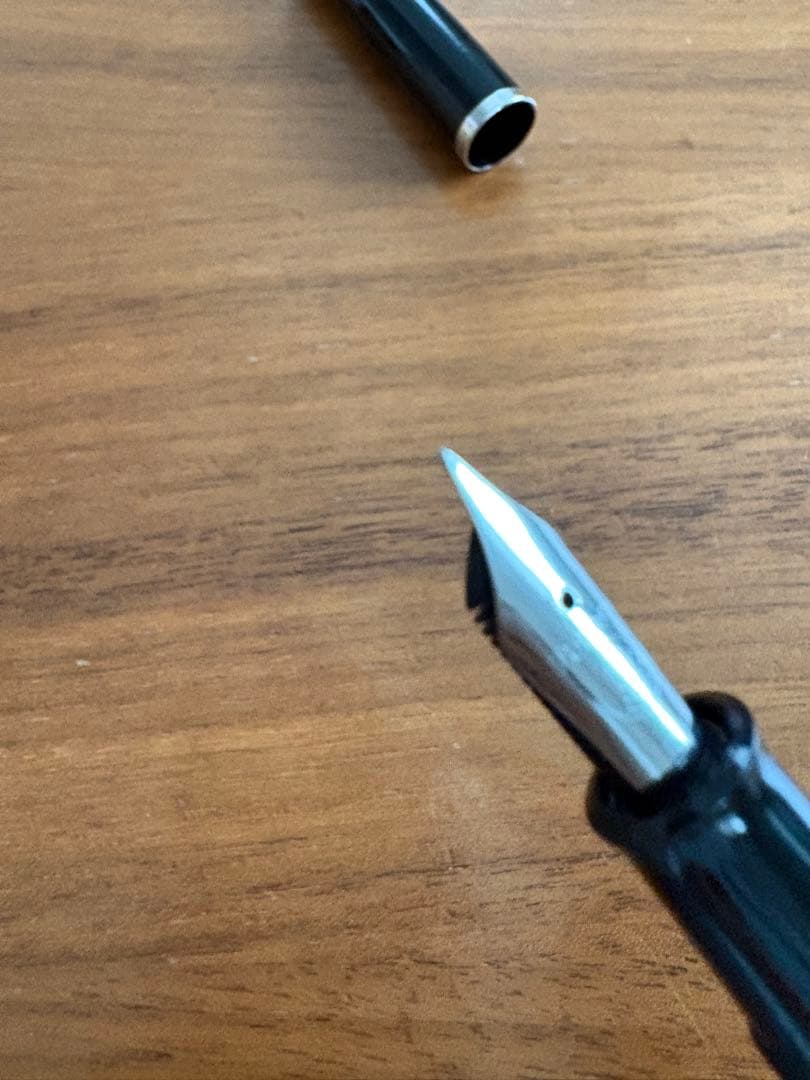 ペリカン　Pelikan 万年筆　M205
