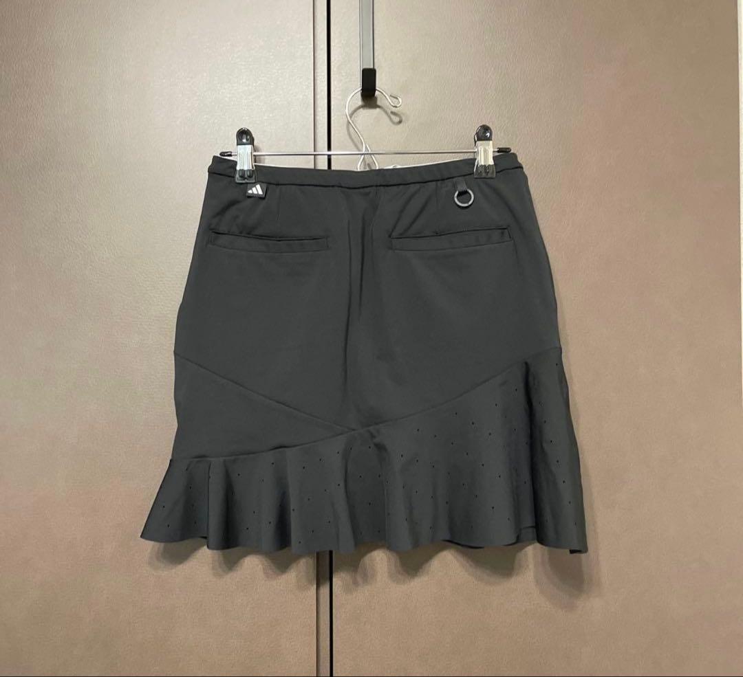 新品✨アディダスゴルフ　上下　半袖モックネックシャツ　フリルスカート 黒　S