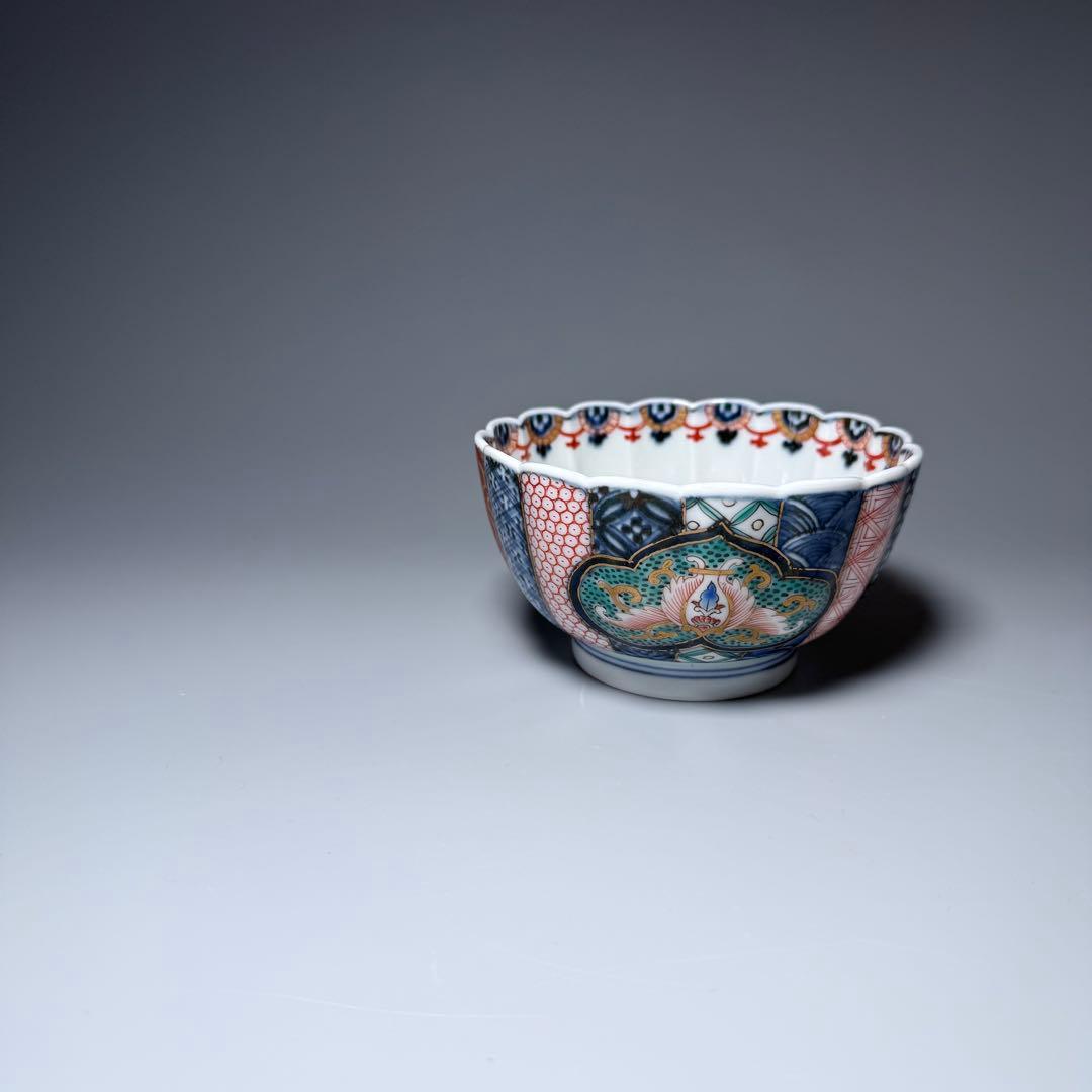 十三代　酒井田柿右衛門　錦　祥瑞鳳凰文菊花形向付　格子文　七宝文　赤絵　鹿の目文
