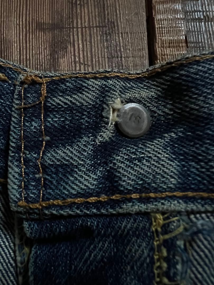 ゴ*ウ様 60s levi's 505 BIGE 赤耳　希少ボタン裏刻印16
