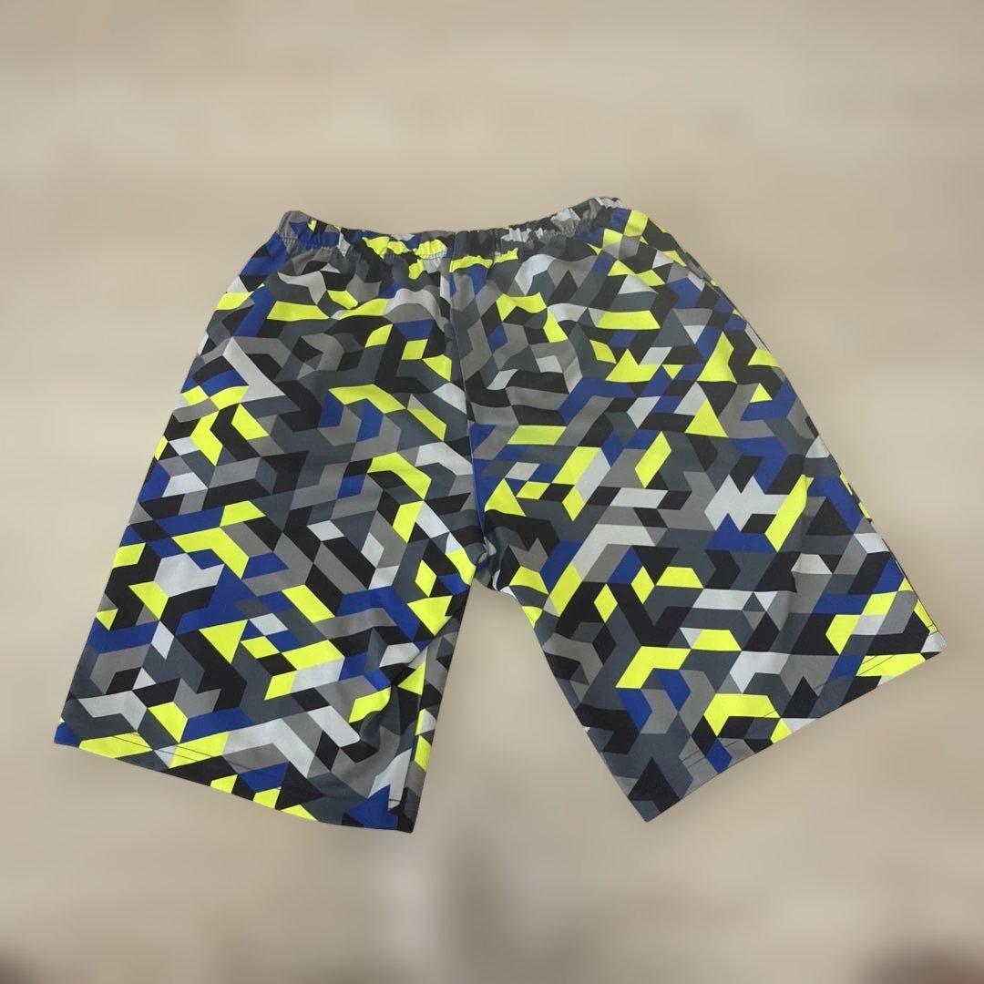 YONEX ハーフパンツ　廃盤商品　レア　Lサイズ ヨネックス