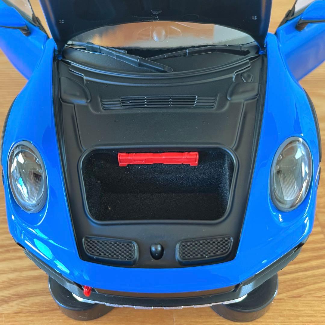 【ミニカー 美品】1/18 ミニチャンプス ポルシェ 911 ダカール 2022