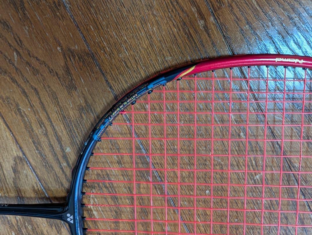 YONEX バドミントンラケット レッド ブラック