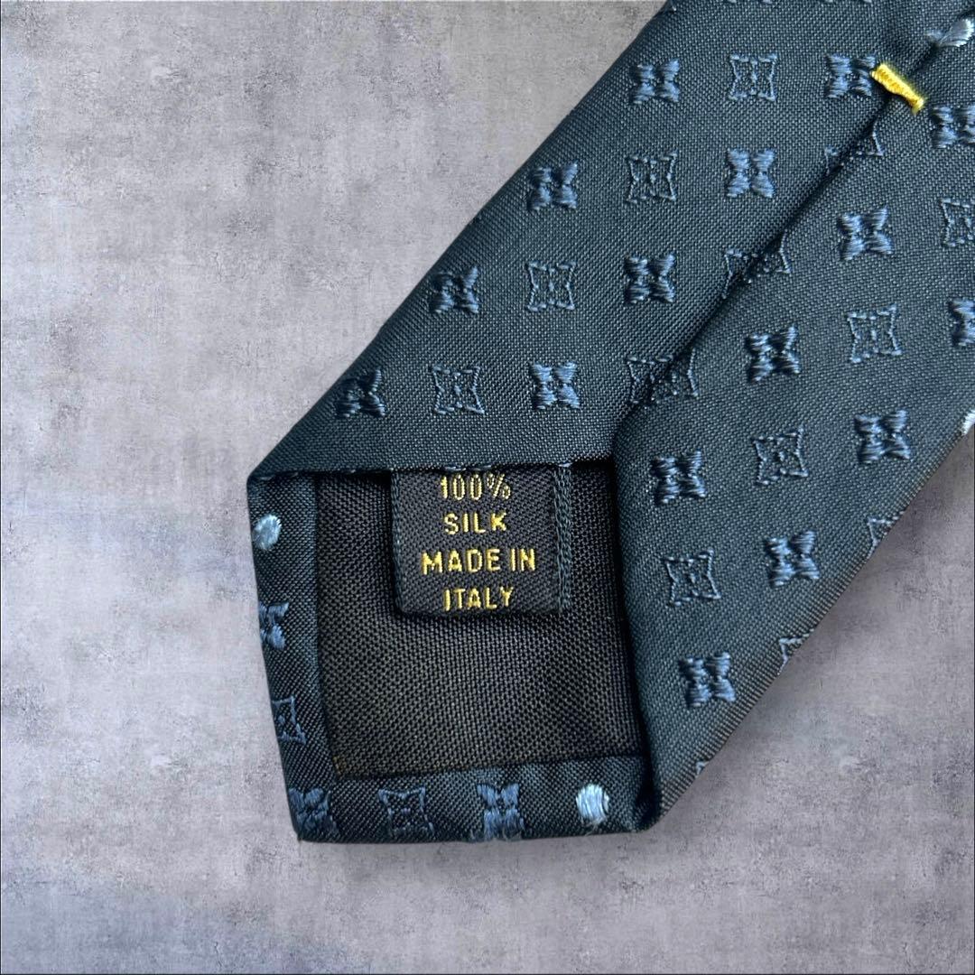 美品　LOUIS VUITTON ネクタイ　モノグラム　ネイビー　クリーニング済