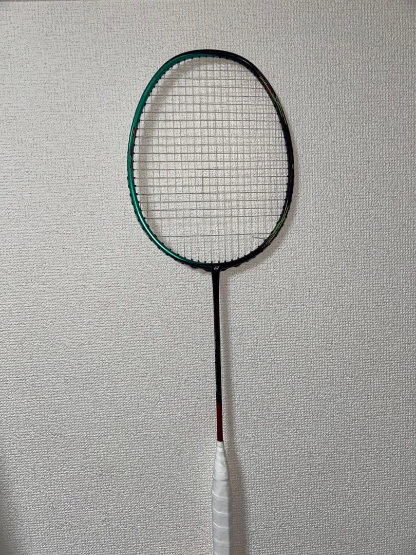バドミントンラケット　アストロクス88S 3UG5【ジャンク品】