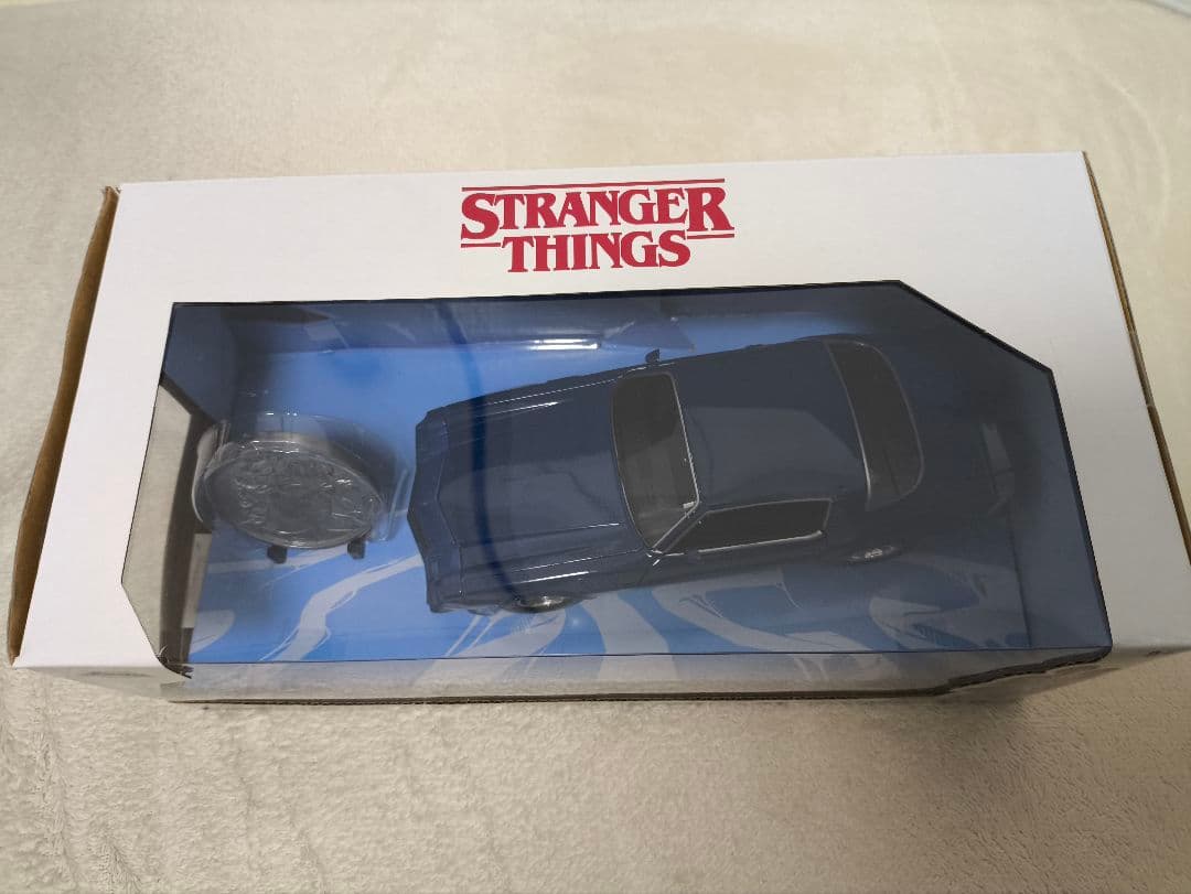 1/24 シェビー カマロ ブルー メダル付き ストレンジャーシングス ビリー