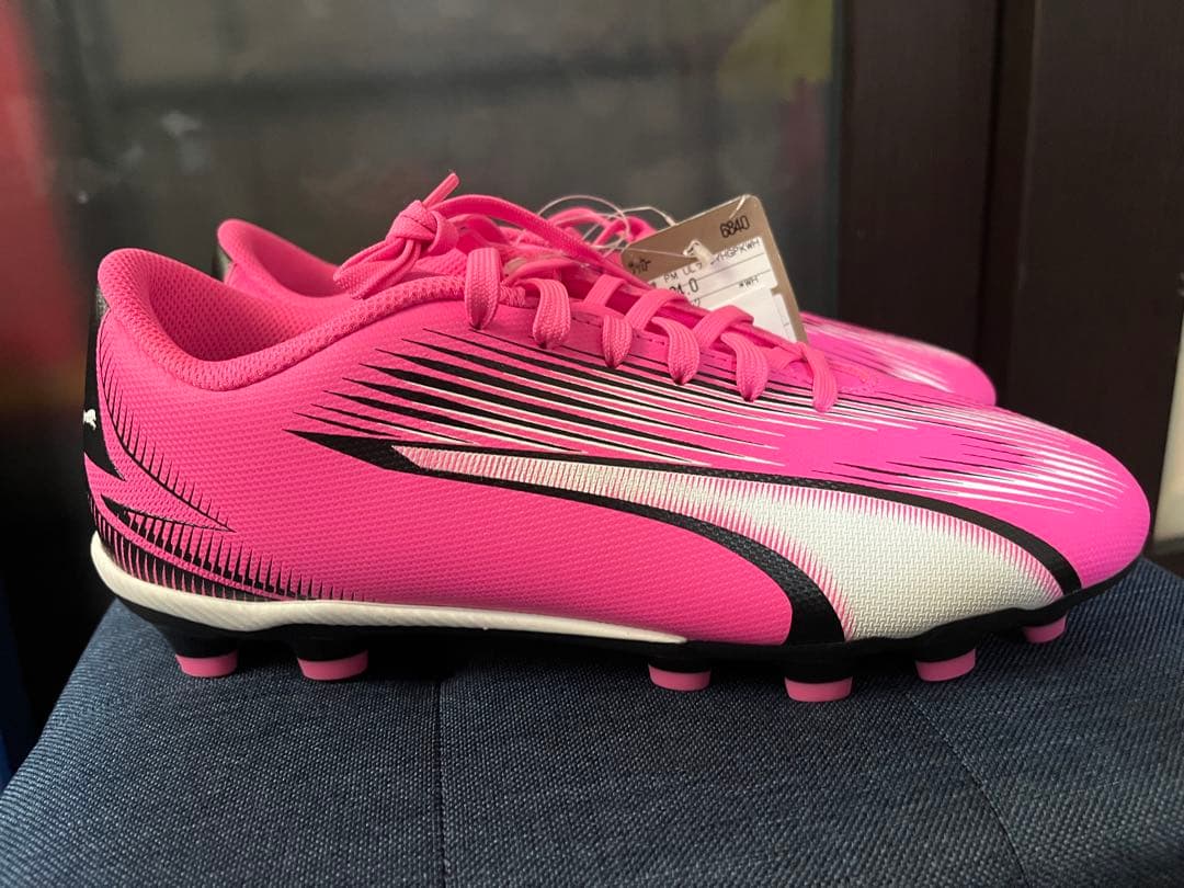 ☆新品☆ 未使用 PUMA サッカースパイク ウルトラ プレイ 24cm