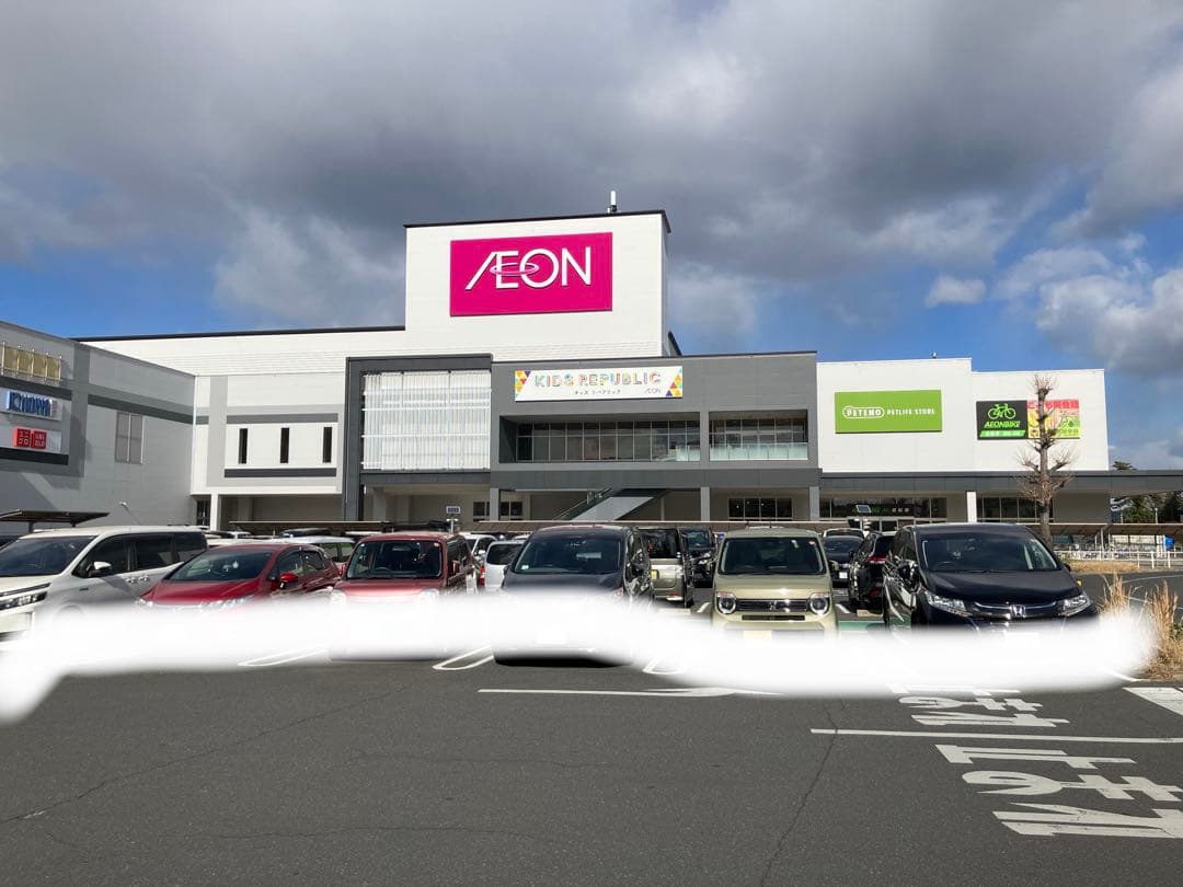 コムス　トヨタ　中古⭐︎陸送手配を出来る方か、市役所から乗って帰れる方と取引します