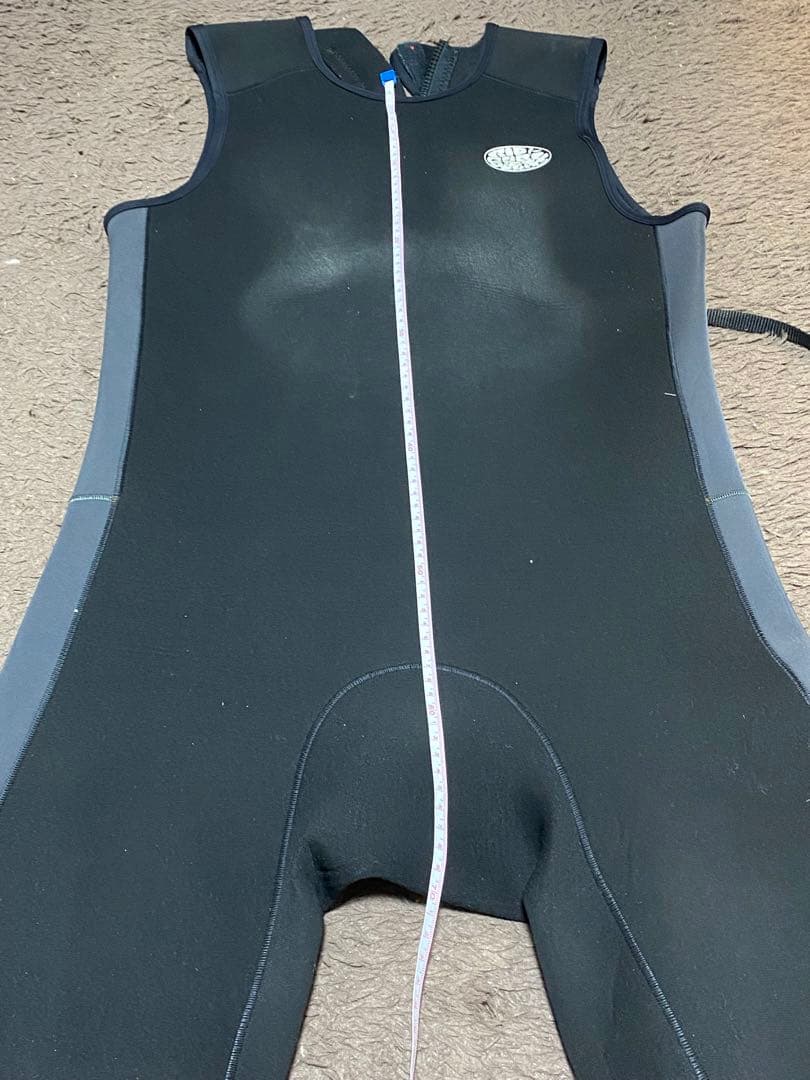 リップカール　ウェットスーツ　2mm ショートジョン サイズ写真