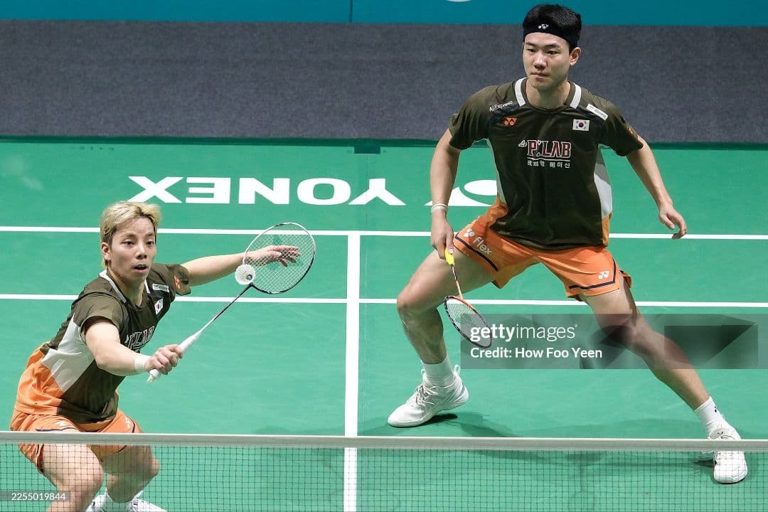 YONEX韓国代表選手支給品 桃田賢斗選手着用モデル 実業団NTT安洗瑩/徐承宰