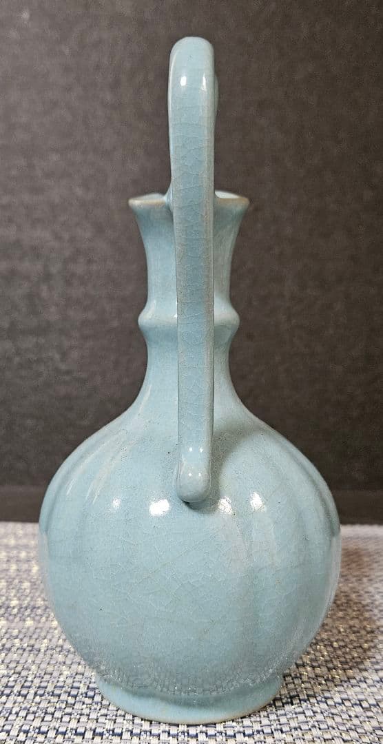 中国美術　中国陶磁器　北宋　汝窯　写し　青天釉　凌造り　手付き　水瓶　酒瓶　水注