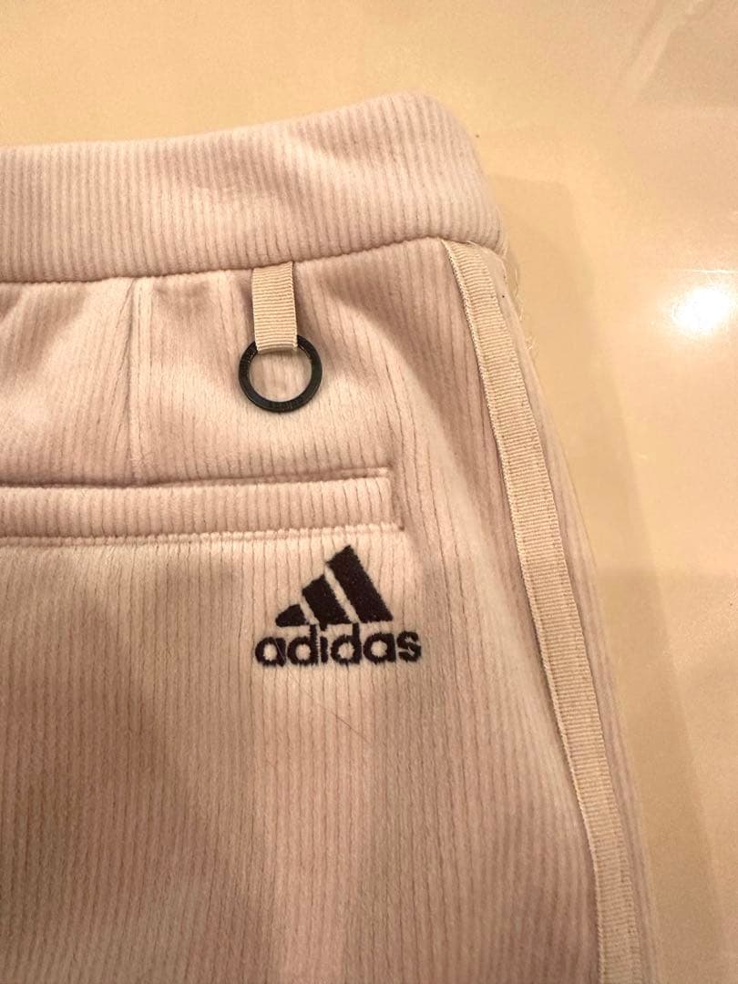 adidas キャメル　ジャケット・スカートセット（Mサイズ）