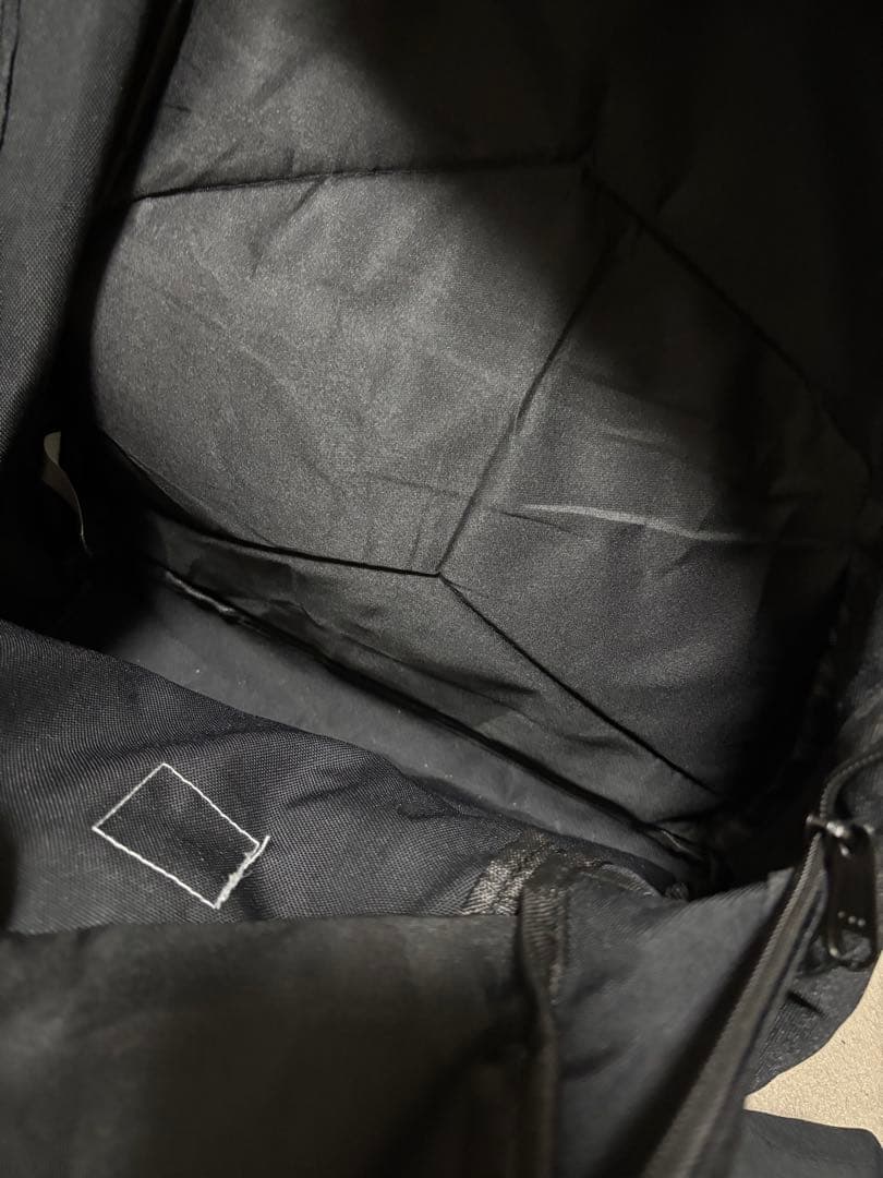 Carhartt ブラック バック